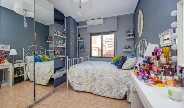 Brukt - Apartment -
Torrevieja - Centro