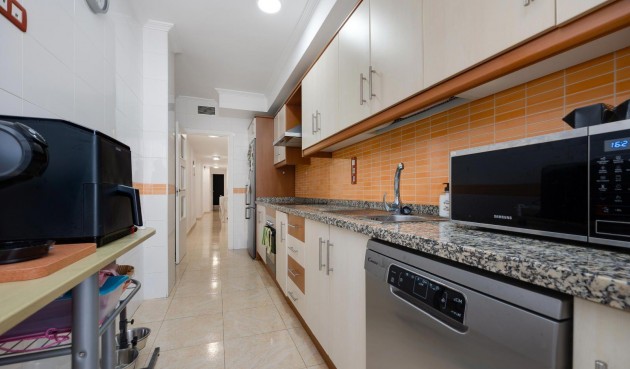 Brukt - Apartment -
Torrevieja - Centro