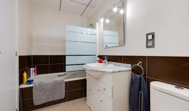 Brukt - Apartment -
Torrevieja - Centro