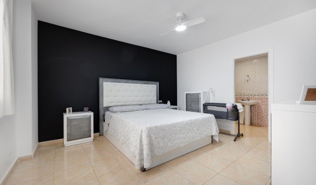 Brukt - Apartment -
Torrevieja - Centro