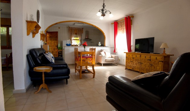Resale - Villa -
La Siesta - Costa Blanca