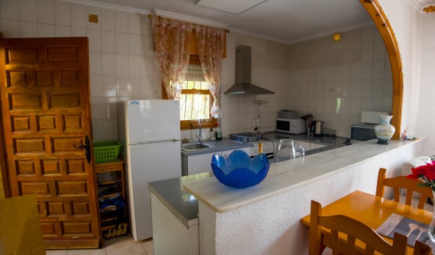 Resale - Villa -
La Siesta - Costa Blanca