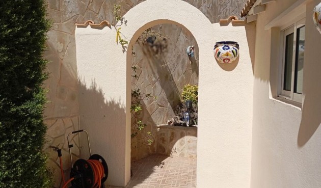 Brukt - Villa -
Villamartin - Costa Blanca