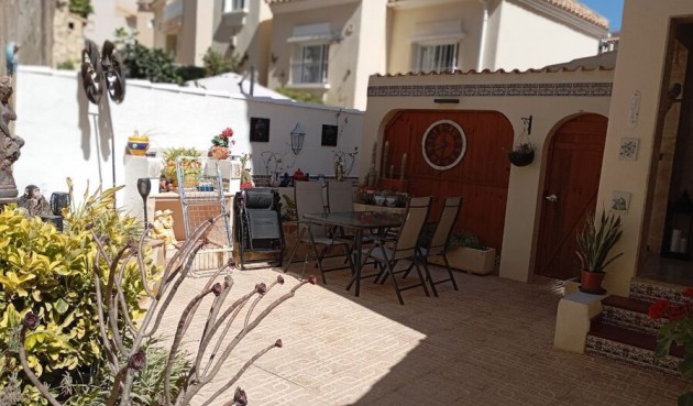 Brukt - Villa -
Villamartin - Costa Blanca