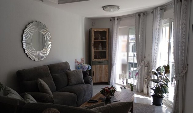 Brukt - Villa -
Villamartin - Costa Blanca