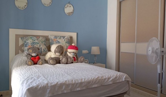 Brukt - Villa -
Villamartin - Costa Blanca