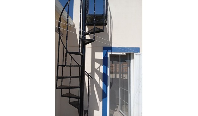 Brukt - Villa -
Villamartin - Costa Blanca