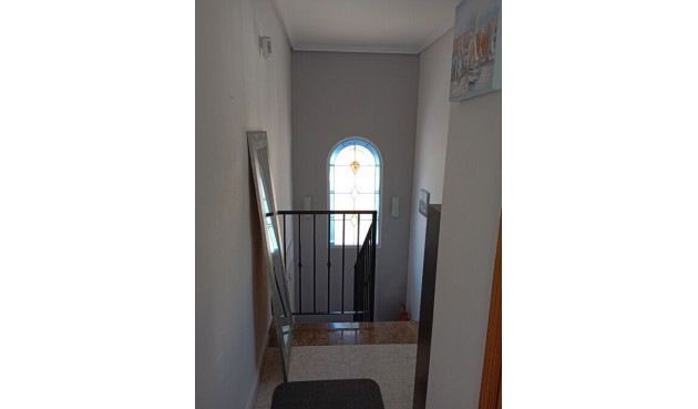 Brukt - Villa -
Villamartin - Costa Blanca