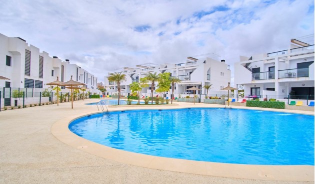 Brukt - Apartment -
Mil Palmeras - Costa Blanca