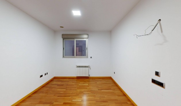 Resale - Apartment -
Murcia - Gran Via