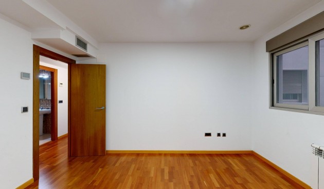Resale - Apartment -
Murcia - Gran Via