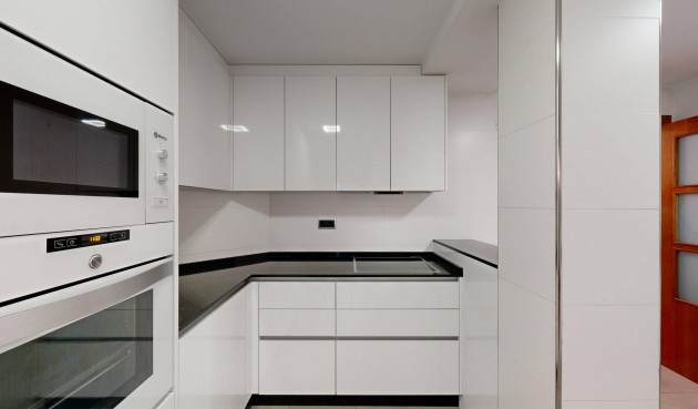 Resale - Apartment -
Murcia - Gran Via