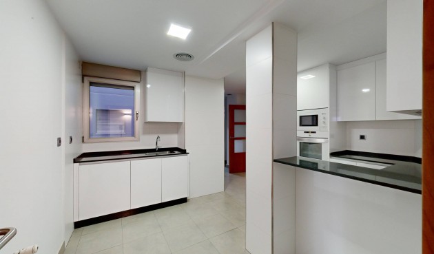 Resale - Apartment -
Murcia - Gran Via