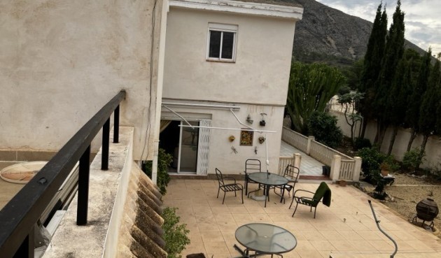 Resale - Villa -
Orxeta - Costa Blanca