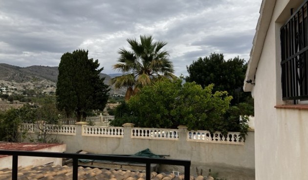 Resale - Villa -
Orxeta - Costa Blanca