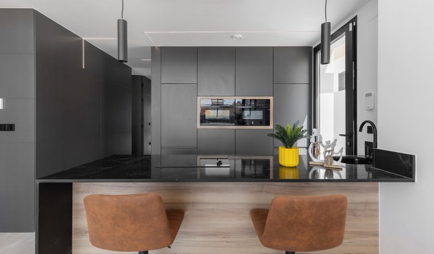 Resale - Villa -
El Chaparral - Inland