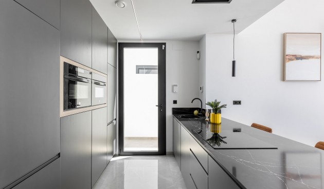 Resale - Villa -
El Chaparral - Inland