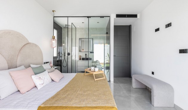 Resale - Villa -
El Chaparral - Inland