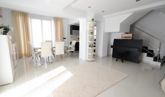 Resale - Villa -
Cabo Roig - Costa Blanca