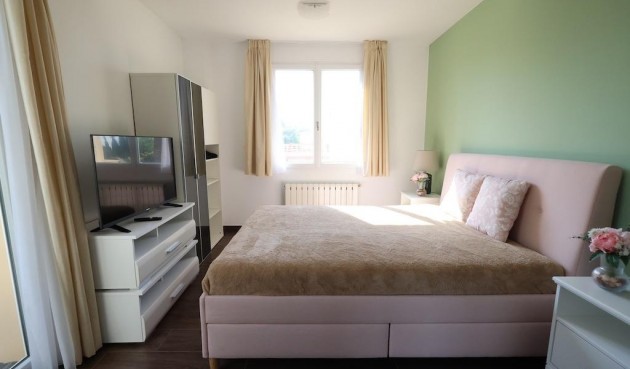 Resale - Villa -
Cabo Roig - Costa Blanca