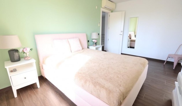 Resale - Villa -
Cabo Roig - Costa Blanca