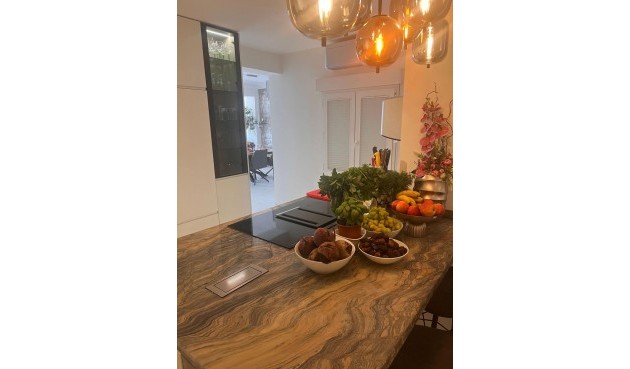 Resale - Apartment -
Torrevieja