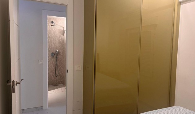 Resale - Apartment -
Torrevieja