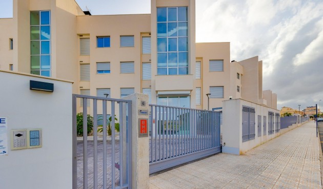 Brukt - Apartment -
Orihuela Costa - Villamartín-las Filipinas