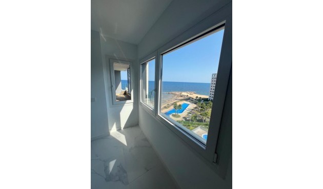 Resale - Apartment -
Punta Prima - Orihuela Costa