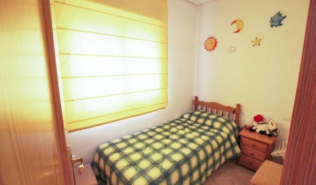 Resale - Apartment -
Guardamar del Segura - Pueblo