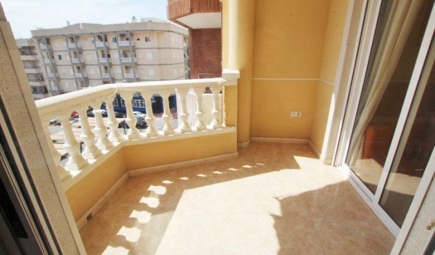 Resale - Apartment -
Guardamar del Segura - Pueblo