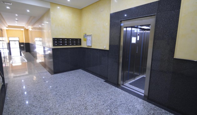 Brukt - Apartment -
Torrevieja - Playa del Cura