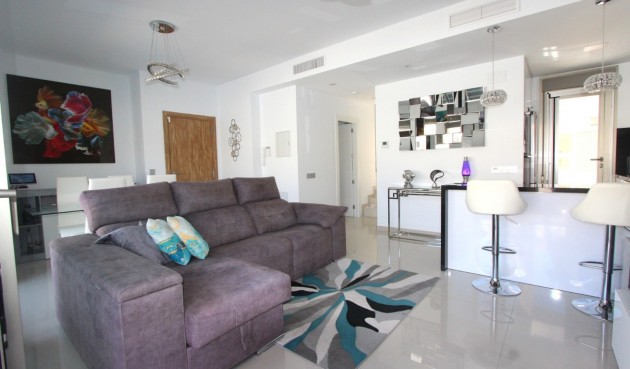 Återförsäljning - Villa -
Villamartin - El Galan