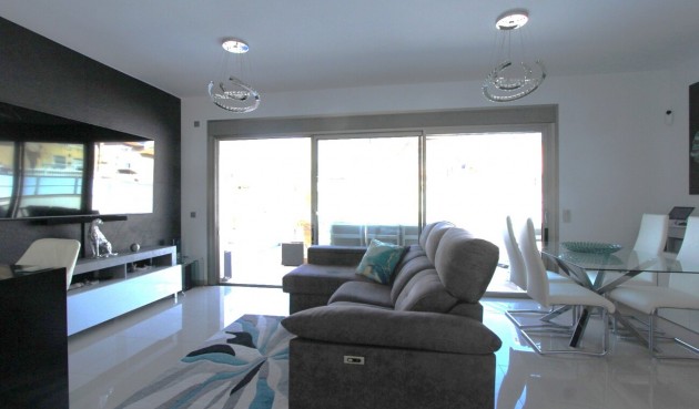 Återförsäljning - Villa -
Villamartin - El Galan