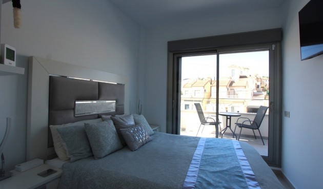 Återförsäljning - Villa -
Villamartin - El Galan