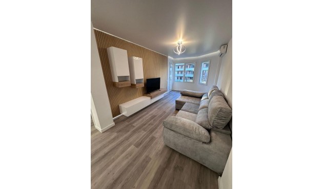 Resale - Apartment -
Torrevieja - Estacion De Autobuses