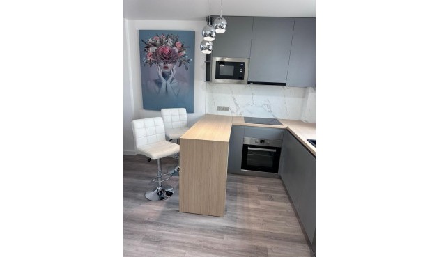 Resale - Apartment -
Torrevieja - Estacion De Autobuses