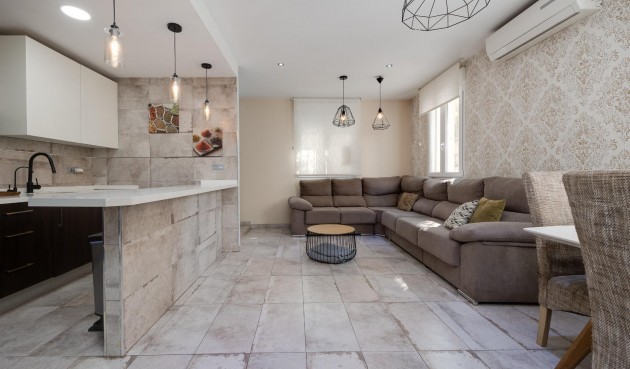 Brukt - Town House -
Torrevieja - Centro