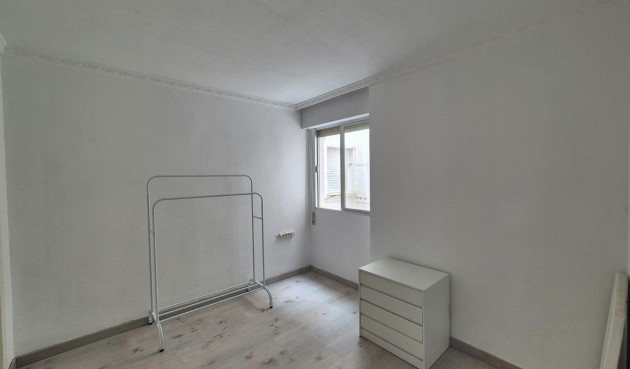 Resale - Apartment -
Torrevieja - Punta Prima