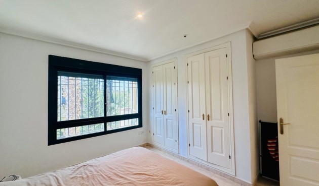 Brukt - Apartment -
Orihuela Costa - Costa Blanca