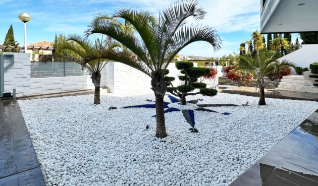 Resale - Villa -
Jávea - Costa Blanca