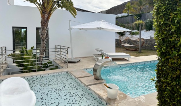 Resale - Villa -
Jávea - Costa Blanca