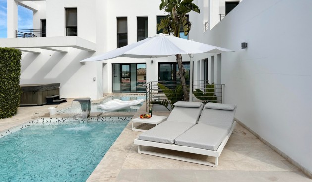 Resale - Villa -
Jávea - Costa Blanca