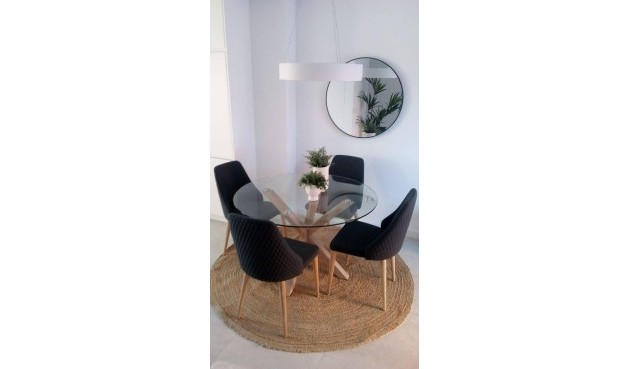 Återförsäljning - Town House -
Torrevieja - aguas nuevas