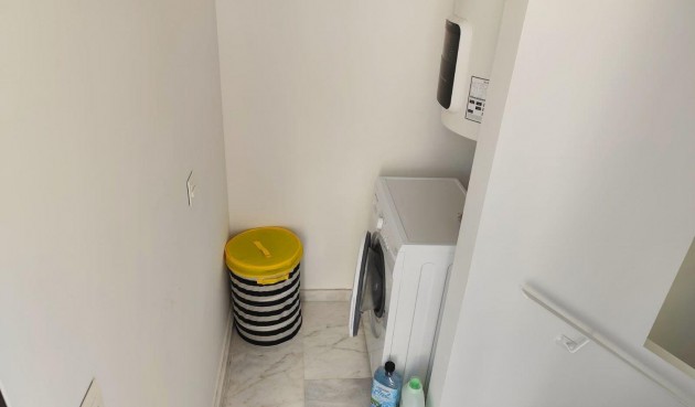 Återförsäljning - Town House -
Torrevieja - aguas nuevas