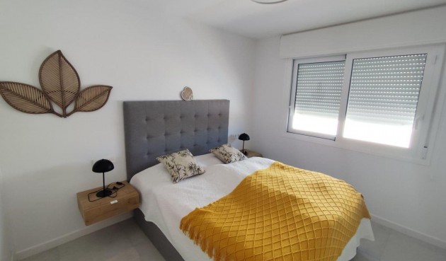 Återförsäljning - Town House -
Torrevieja - aguas nuevas