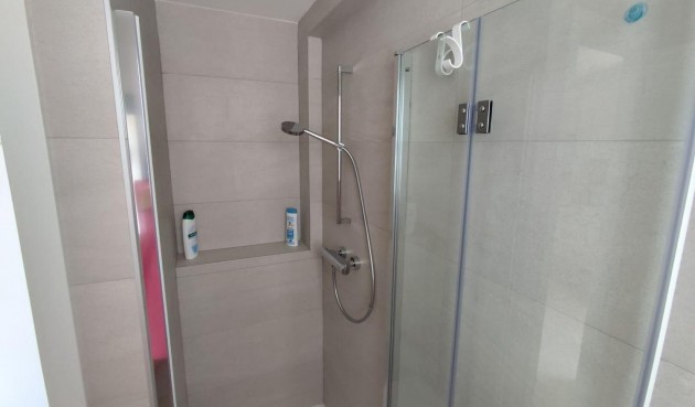 Återförsäljning - Town House -
Torrevieja - aguas nuevas