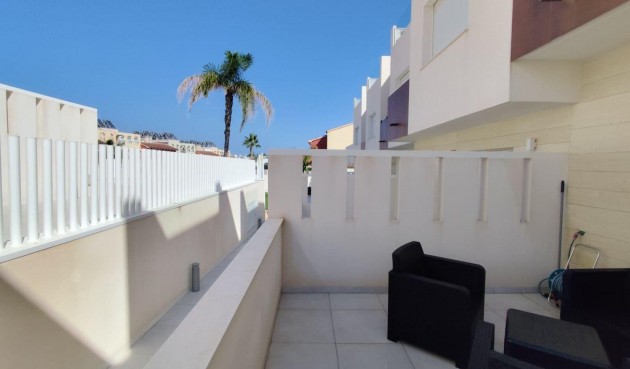 Återförsäljning - Town House -
Torrevieja - aguas nuevas