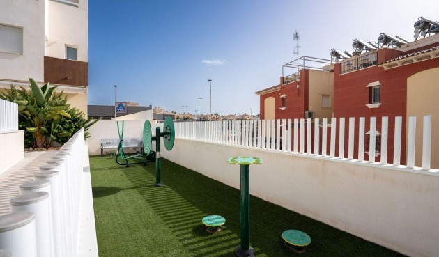 Återförsäljning - Town House -
Torrevieja - aguas nuevas