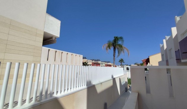 Återförsäljning - Town House -
Torrevieja - aguas nuevas
